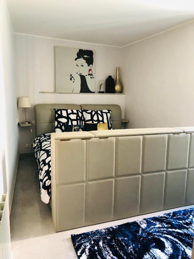Charming Apartment Near The Beach Вильфранш-сюр-Мер Экстерьер фото